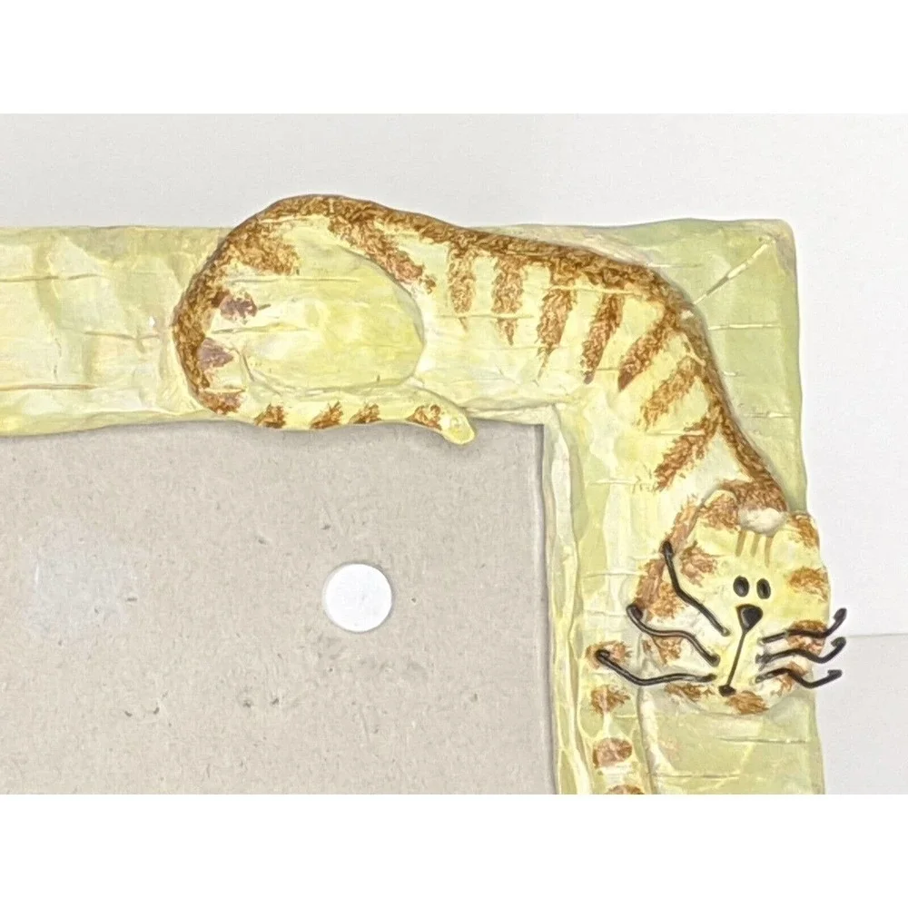 Connoisseur Picture Frame Cats Holds 3.5 x 3.5